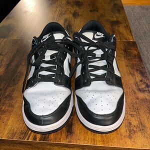 Nike Panda Dunks Low